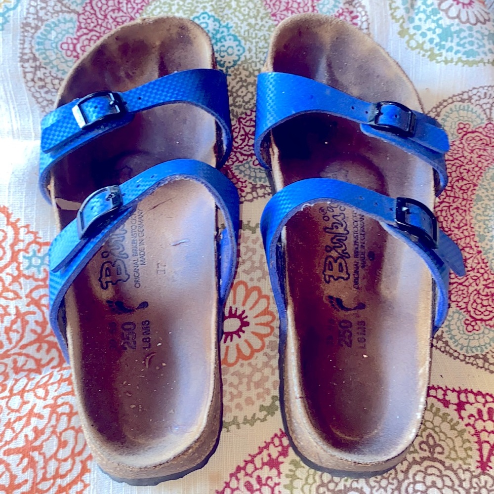 Blue Birki’s